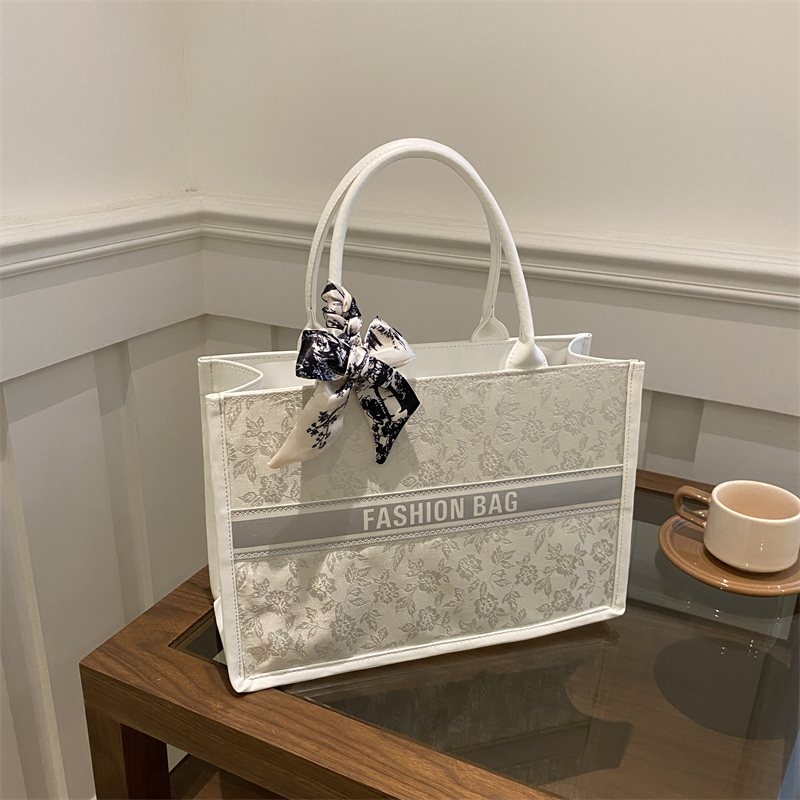 Luxuriöse Elegante Damen-Trage – Luxury Bags Vendor Bewertung und Preis