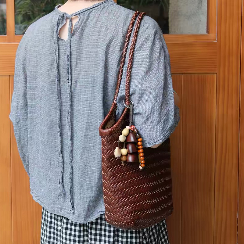 Handgewebte Leder-Tragetaschen – Luxury Bags Vintage Bewertung und Preis