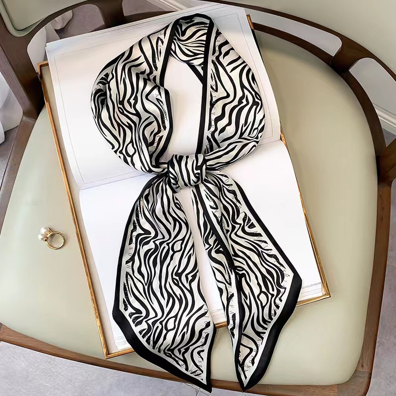 Luxuriöses Seidentuch mit Zebr – Luxury Bags China Bewertung und Preis