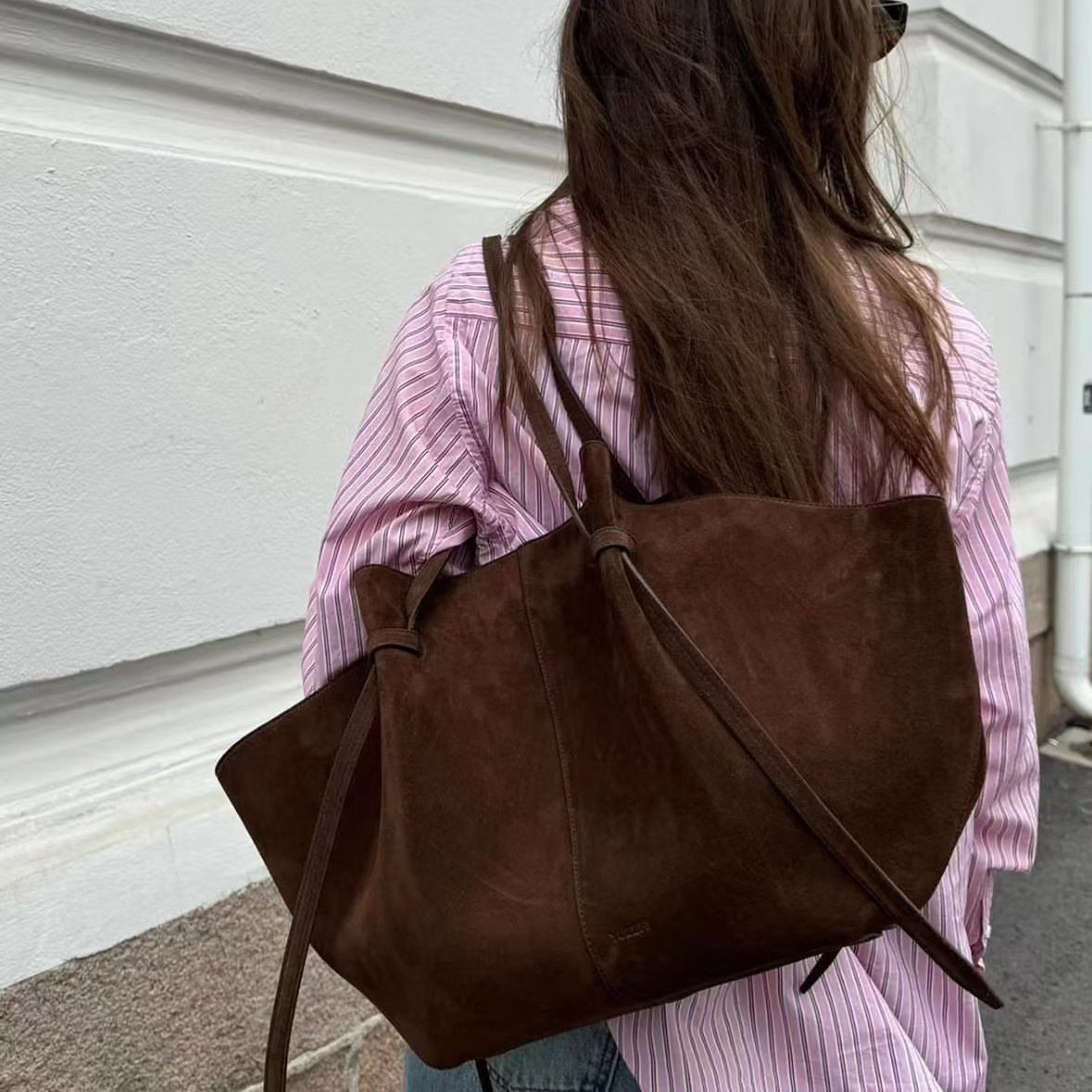 Tragetaschen aus Wildlederimit – Luxury Bags Vintage Bewertung und Preis
